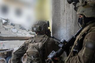 חטיבת הצנחנים בלחימה בדרום לבנון