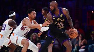 לרון ג'יימס