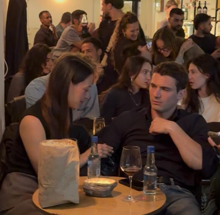 אסף יונש ובת הזוג החדשה אדריאן ליפסון (פרטי) אסף יונש ובת הזוג החדשה אדריאן ליפסון