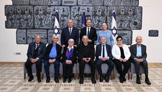 פגישת נשיא המדינה עם מדליקי המשואות בעצרת הממלכתית לפתיחת יום הזיכרון לשואה ולגבורה