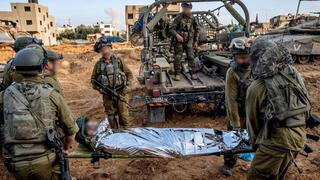 פינוי חיילים פצועים משדה הקרב