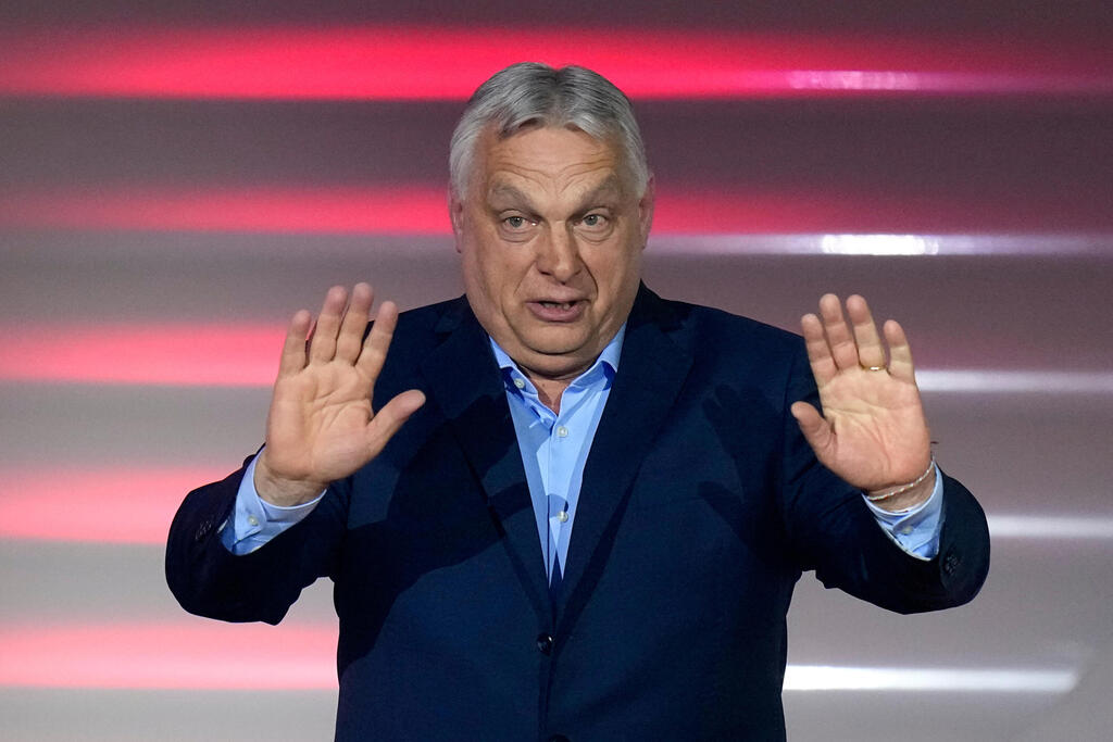 Viktor Orban (Photo: AP Photo/Petr David Josek) ראש ממשלת הונגריה ויקטור אורבן מודה בהפסד מול מדיאר
