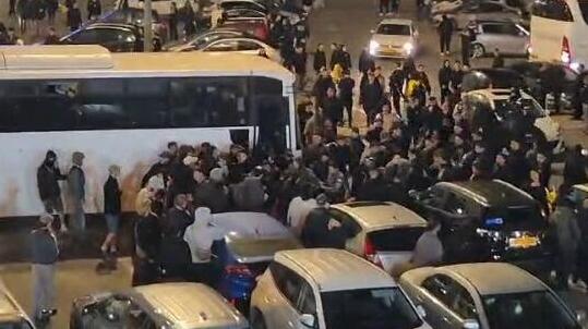 מהומות מחוץ לטדי, אתמול, בסיום הדרבי הירושלמי 