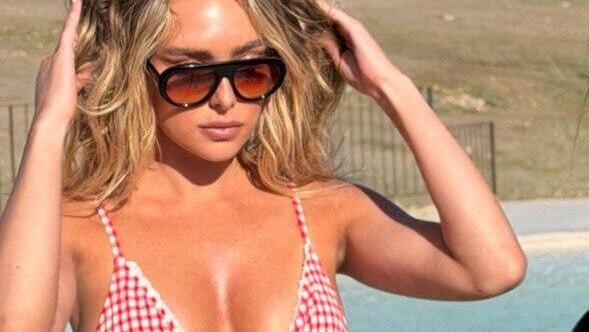 קמפיין בגדי ים קסטרו אפריל 2026 עומר נודלמן 