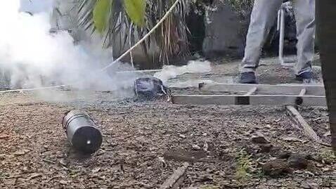 רחפן נפץ  נפל קריית שמונה חצר בית כיבוי צינור מים 