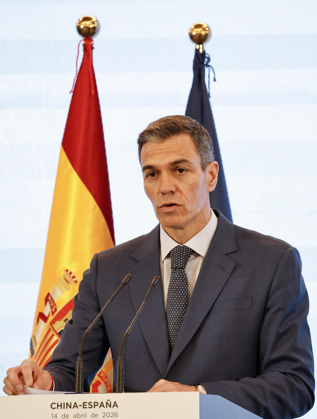 Spanish Prime Minister Pedro Sánchez’s plan to regularize the status of hundreds of thousands of undocumented migrants (Photo: REUTERS/Tingshu Wang) פדרו סנצ'ס, ראש ממשלת ספרד