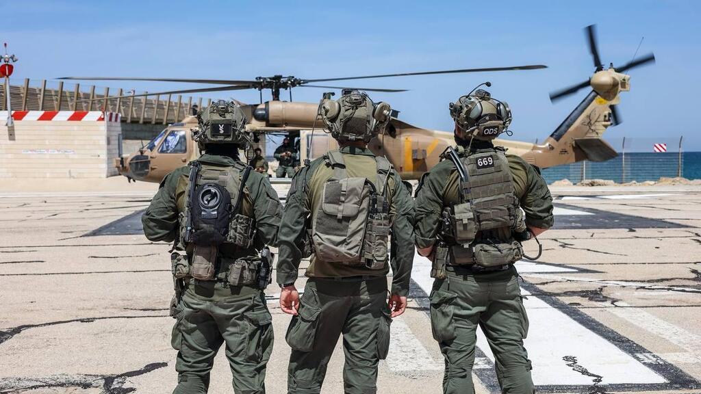 Доставка раненых в больницу "Рамбам" (Фото предоставлено пресс-службой больницы) פנוי לוחמי צה"ל שנפצעו בלבנון לביה"ח רמב"ם