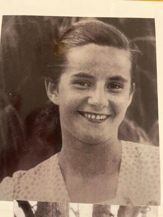 תמונה מקורית של אירן (יהודית) רימשטיין ז"ל