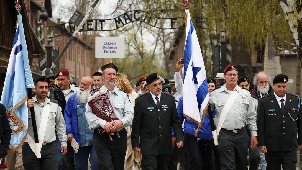 Участники Марша жизни (Фото: REUTERS/Kacper Pempel) מצעד החיים בפולין