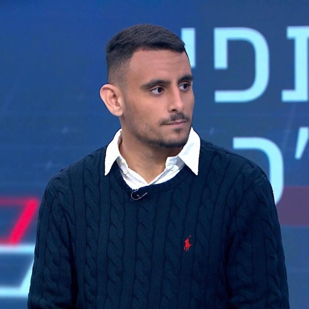 אורי אלמקייס הוא אזרח ישראלי שבהיותו בן 16 וחצי הופעל על ידי קציני מודיעין במדינות אויב נגד גורמי טרור אסלאמי 