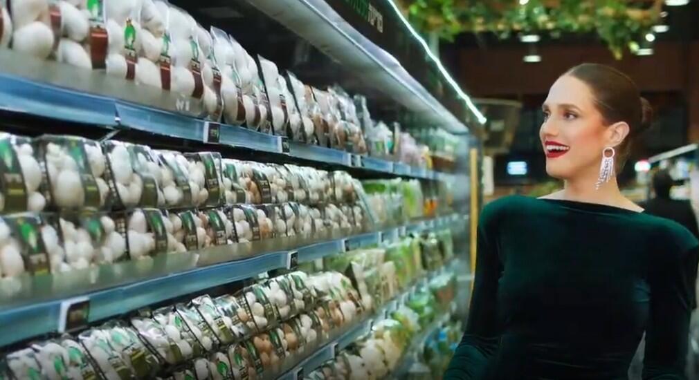 Презентор компании "Марина-питрийот" Марина Максимилиан (Фото: Шай Франко) Презентор компании "Марина-питрийот" Марина Максимилиан