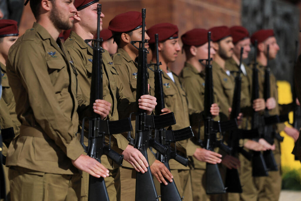 טקס הנחת הזרים ביד ושם