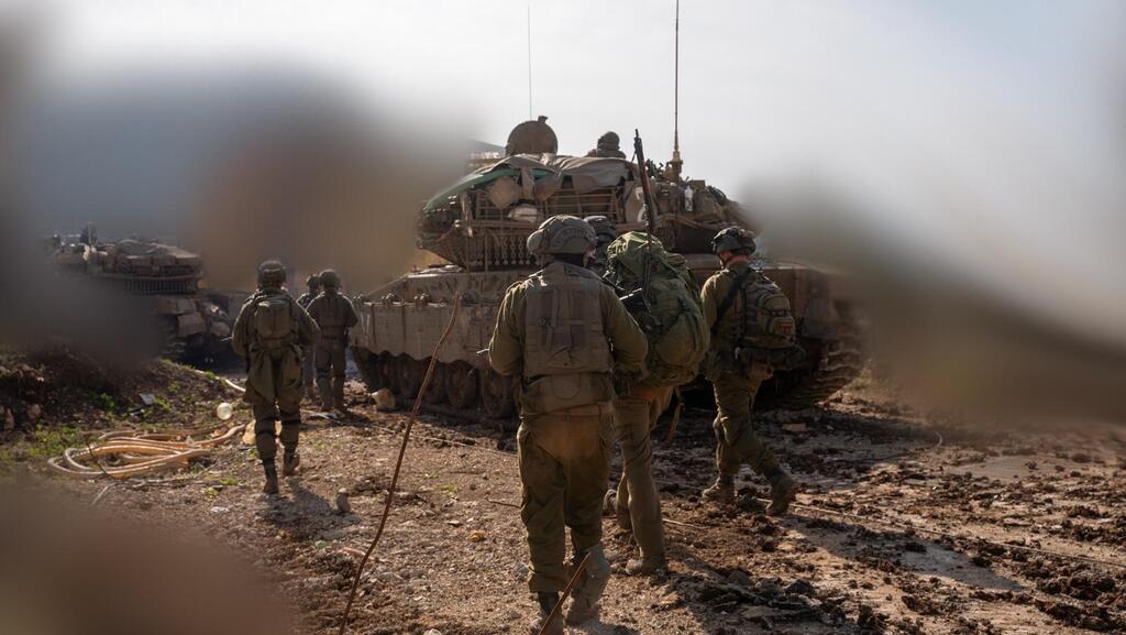 IDF soldiers operate in southern Lebanon, archives (Photo: IDF Spokesperson's Unit) פעילות לוחמי חטיבה 8 בדרום לבנון