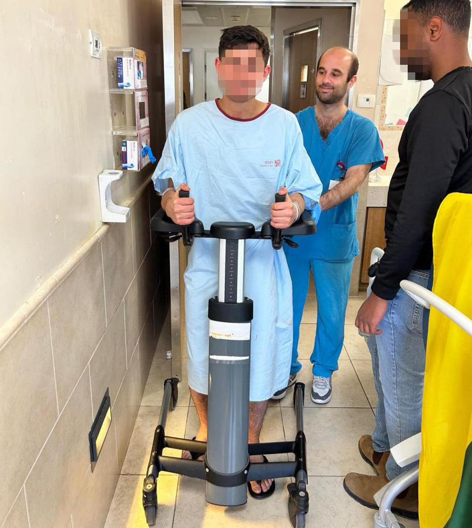 החובש איתן שהציל את ד"ר א' שנפצע בינת ג'ביל לבנון 