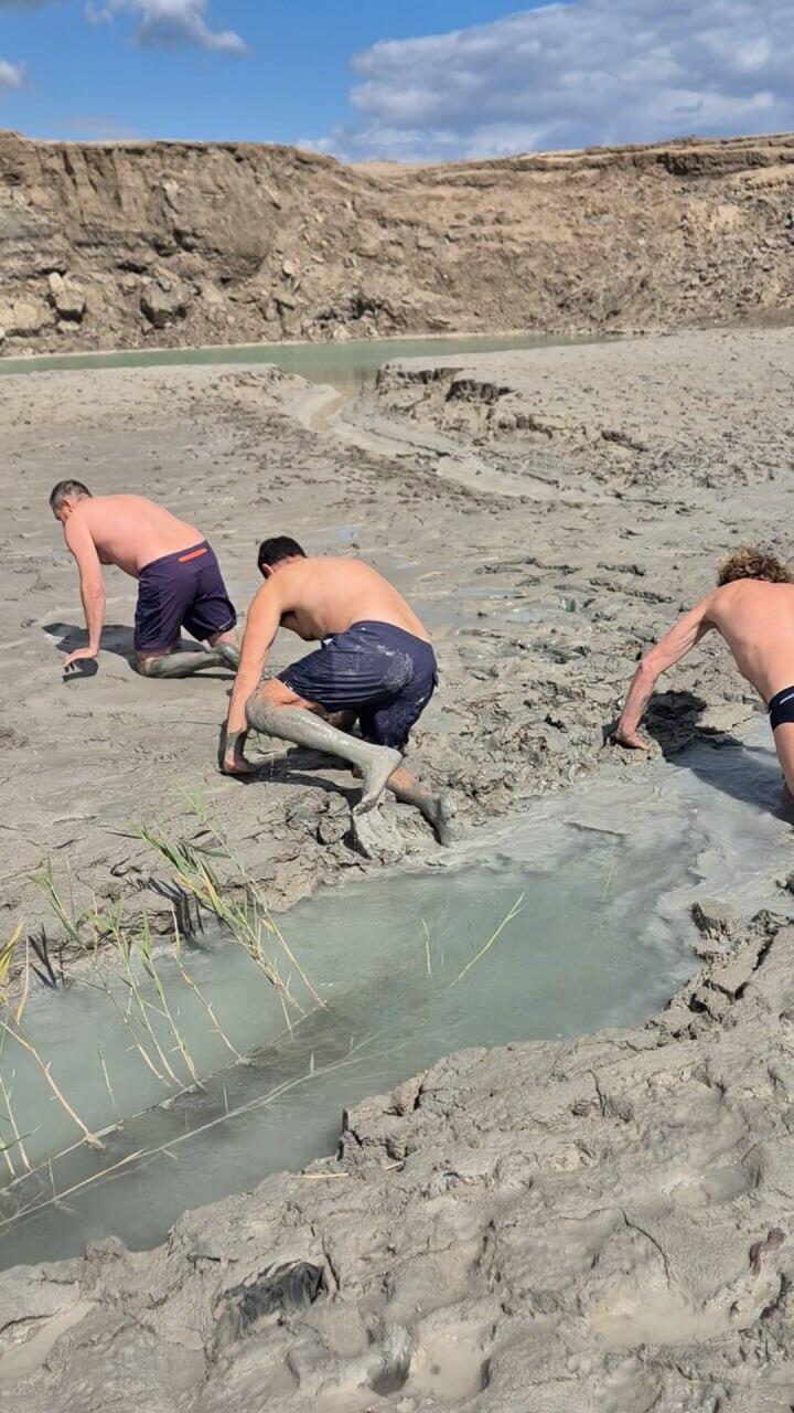 בדרך לבולען החם-קר