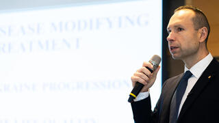 ד"ר פיוטר מליקוב, נוירולוג מומחה, בעלים ומנהל רפואי של מרכז מליקוב לנוירולוגיה ורפואה מתקדמת