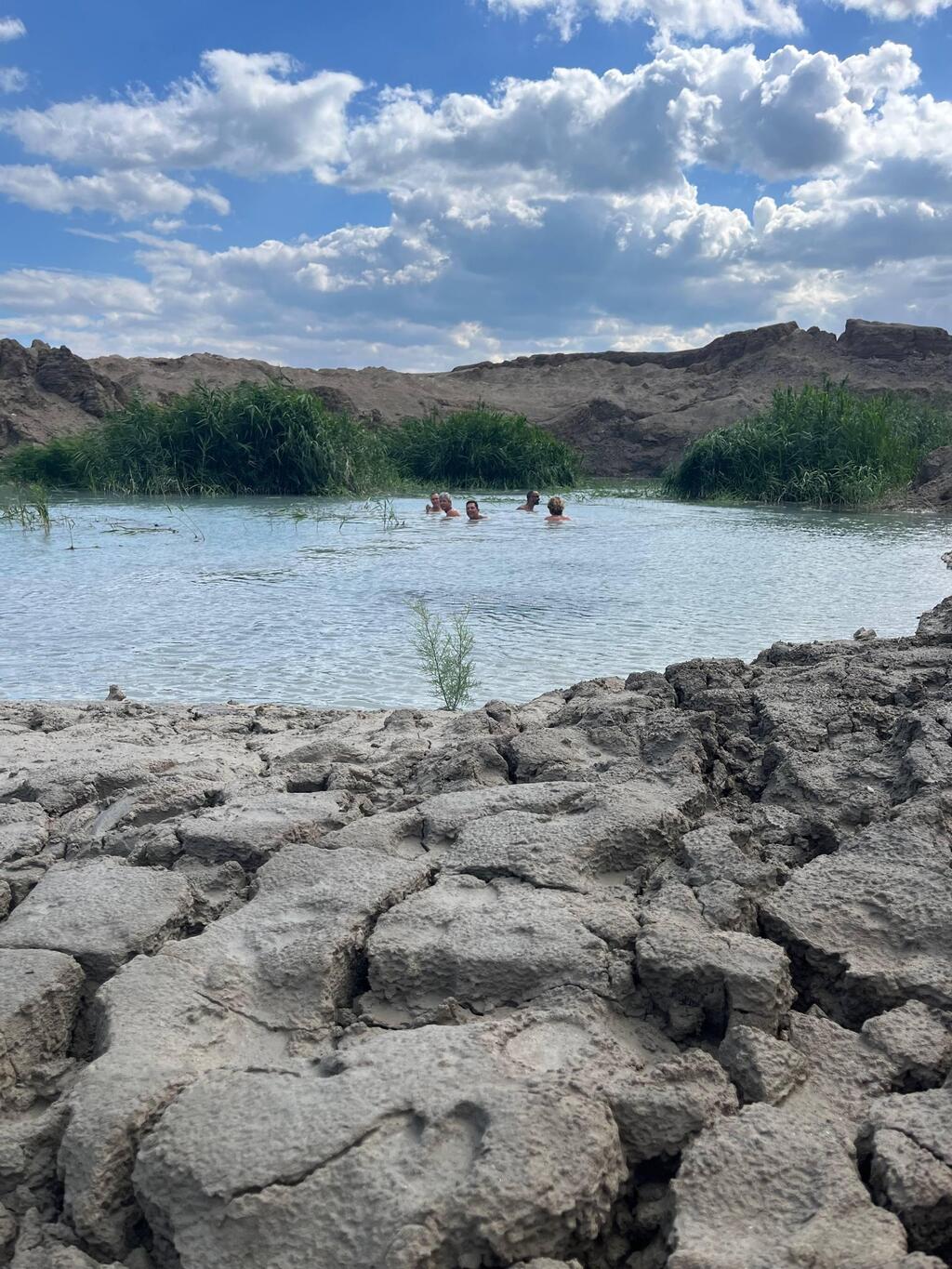 הבולען החם-קר