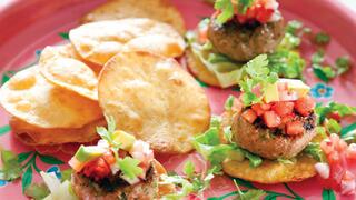 קבבים בסגנון מקסיקני עם סלסה טרייה 