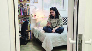 "כיום שטחו המינימלי של ממ"ד על פי חוק עומד על תשעה מ"ר ומשמש בשגרה כחדר לכל דבר"
