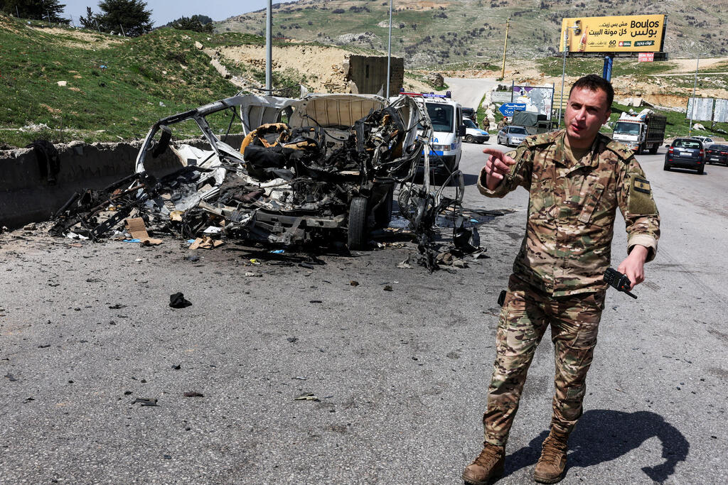 רכב שהותקף על ידי צה"ל בדרום לבנון