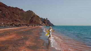 החוף האדום באי הורמוז