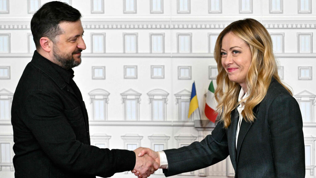 ראש ממשלת איטליה ג'ורג'ה מלוני עם נשיא אוקראינה זלנסקי ברומא 15 באפריל