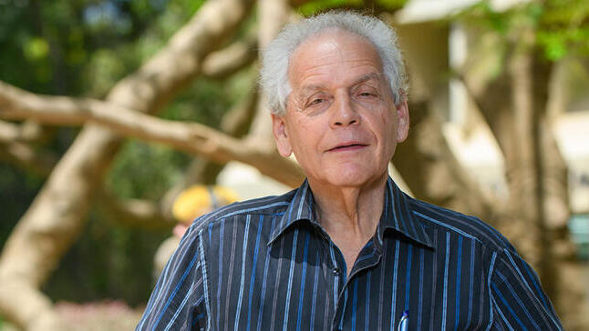 הילד שנולד באוהל בקיבוץ יקבל את פרס ישראל