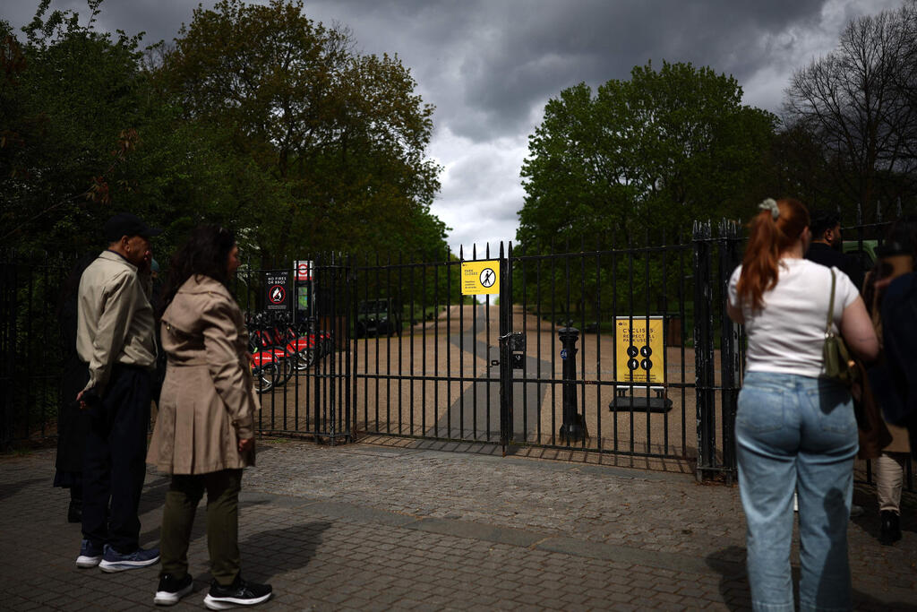 The Israeli embassy in London (Photo: Henry Nicholls / AFP) טרוריסטים טוענים: שלחנו חומרים רדיואקטיביים ברחפנים אל עבר שגרירות ישראל בלונדון