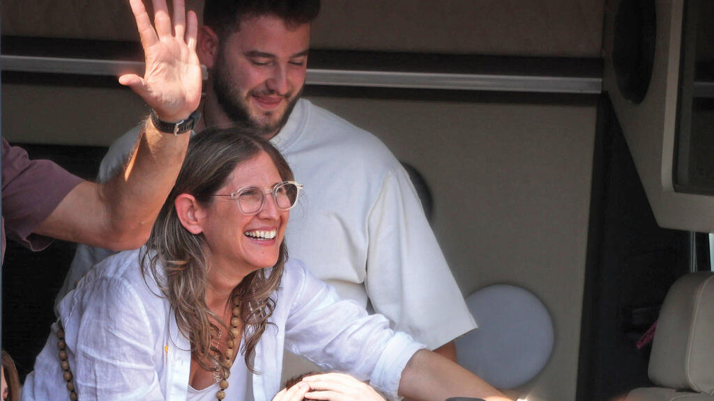 אלון ועידית לאחר השחרור מהשבי 