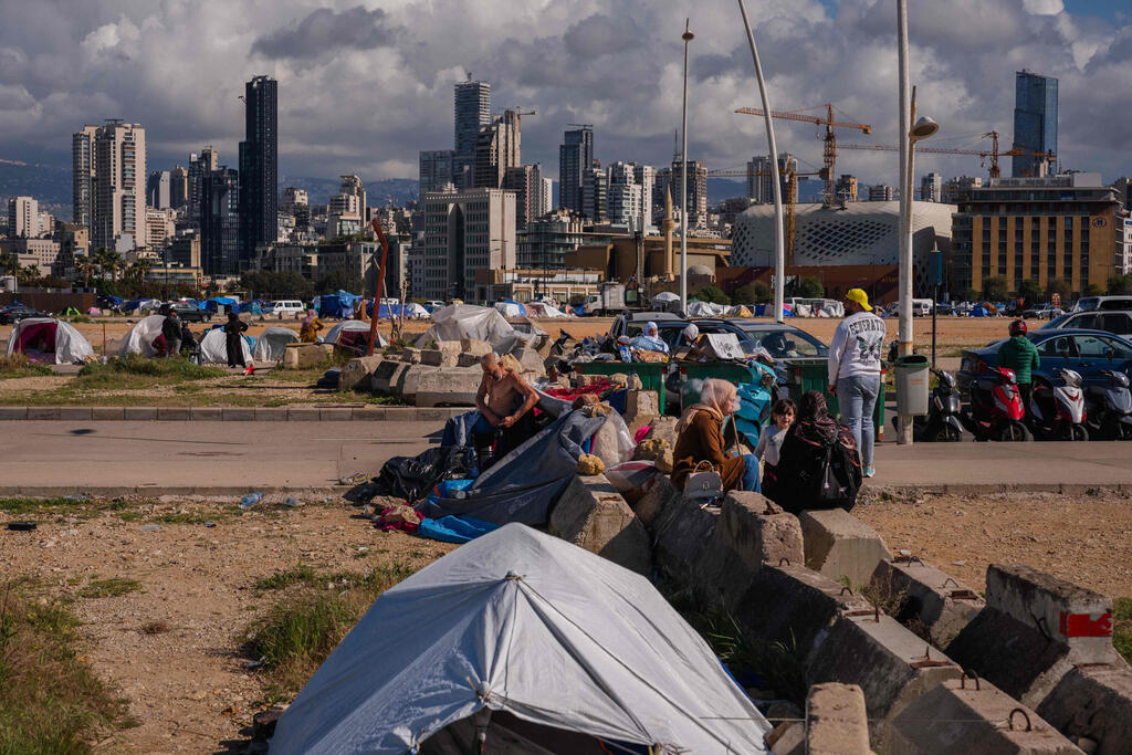 עקורים בביירות 