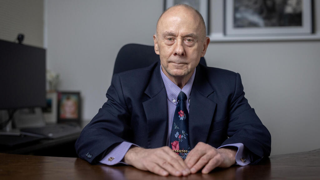 ראסל אלוונגר