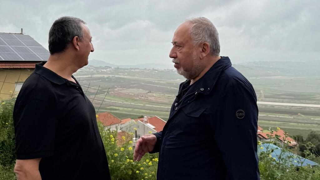 אביגדור ליברמן יחד עם דוד אזולאי