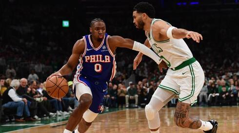 טייריס מקסי מול ג׳ייסון טייטום