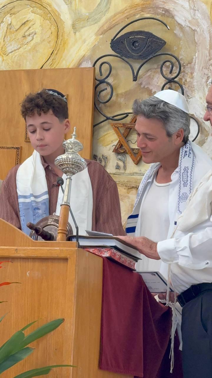   בר מצווה לני ארצי הבן של בן ארצי ואנדריאה שוורץ 