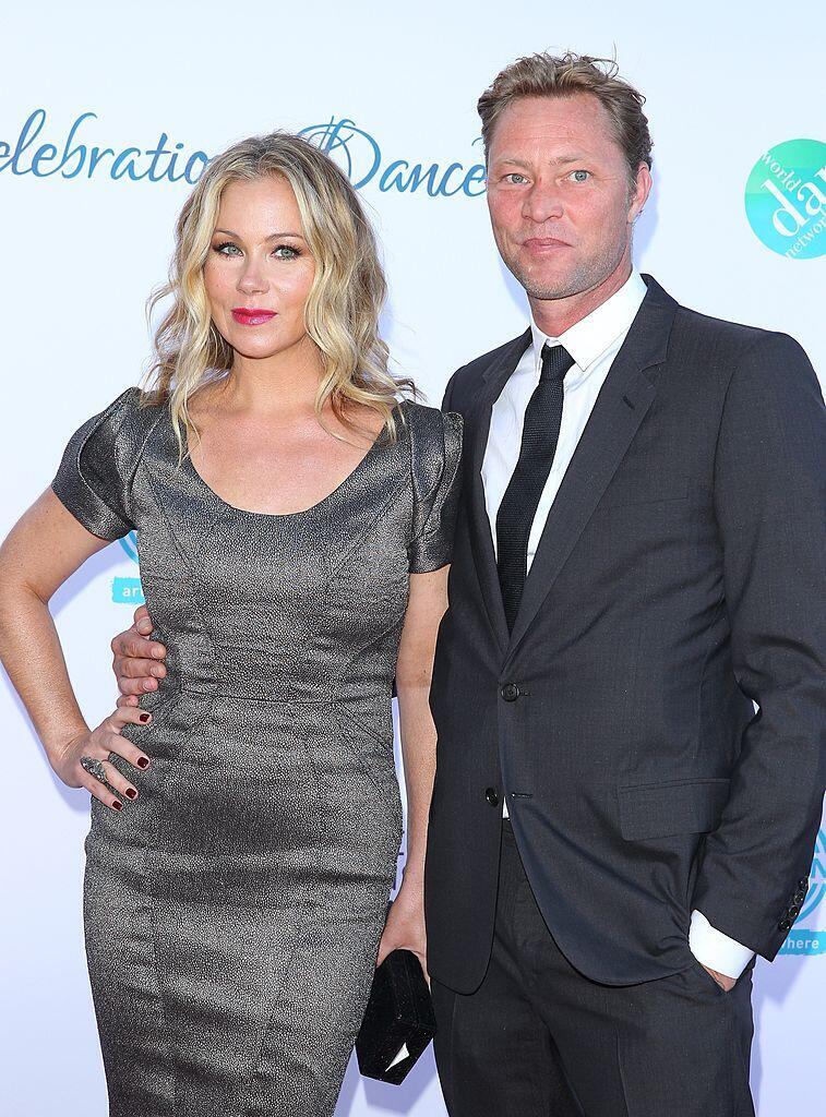 כריסטינה אפלגייט  בעל מרטין