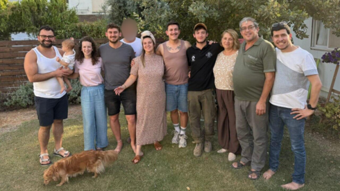 התיעוד האחרון של משפחת אלבוים בהרכב מלא: "היינו שעה ו-40 דקות יחד"