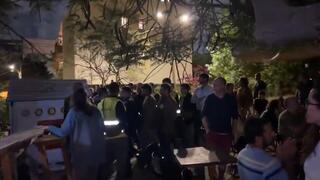 מרדכי דוד, שפי פז ופעילי ימין נוספים פרצו במחאה להקרנת טקס הזיכרון הישראלי-פלסטיני בבית שפירא בתל אביב