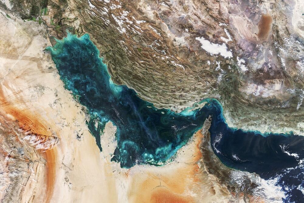  Вид на Персидский залив и Ормузский пролив из космоса 