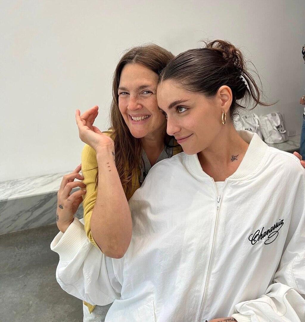 דרו ברימור שרה קורי