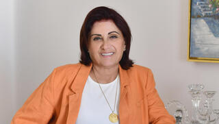 האישה החזקה של אימפריית המשקאות חינאווי