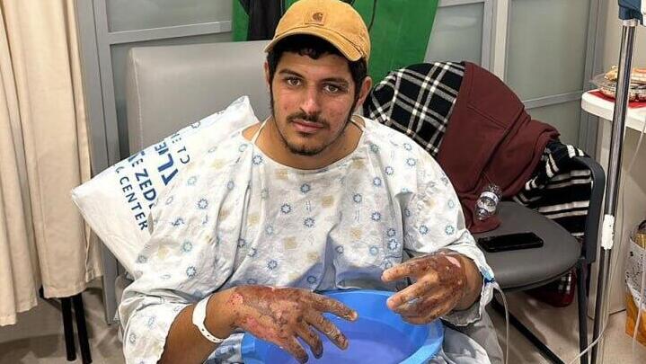 סער חמדי ב בית ה חולים מאושפז לאחר אחרי ה פציעה ש נפצע ב עזה ו אלון וולף הציל את חייו 