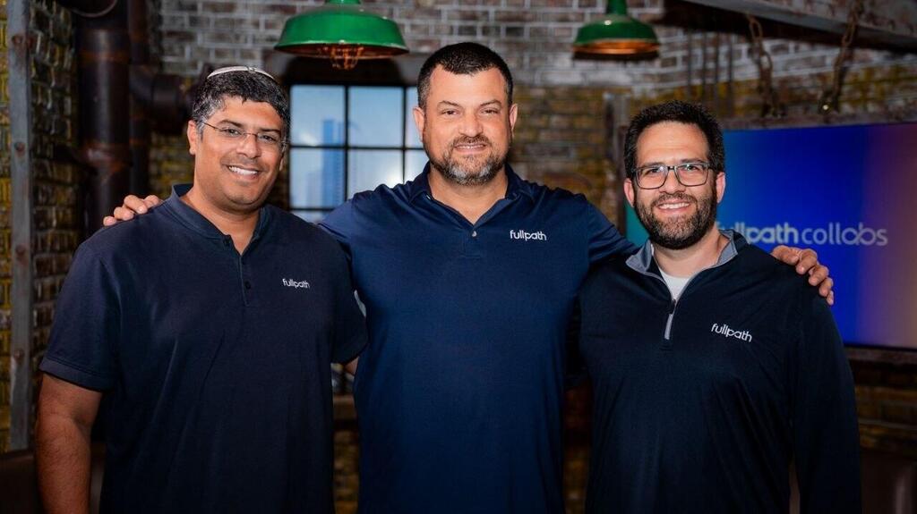 מימין: ישי גולדשטיין, אהרן הורביץ, אליאב משה, חברת פולפאת'