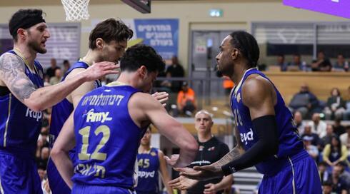 שחקני מכבי תל אביב