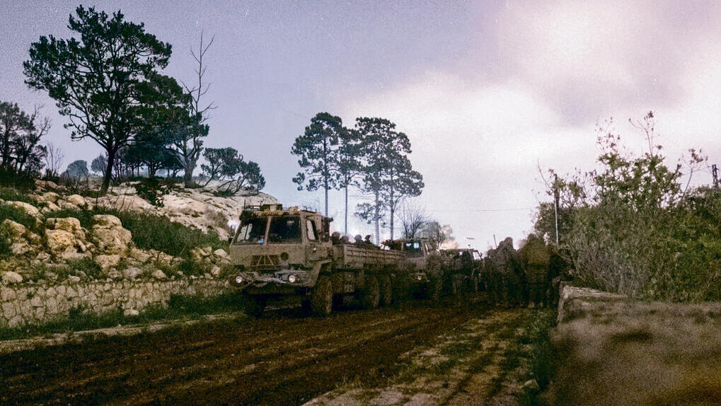 מעלים ציוד וחיילים בדרום לבנון. אתה הדרך שלהם בחזרה הביתה, לאמא
