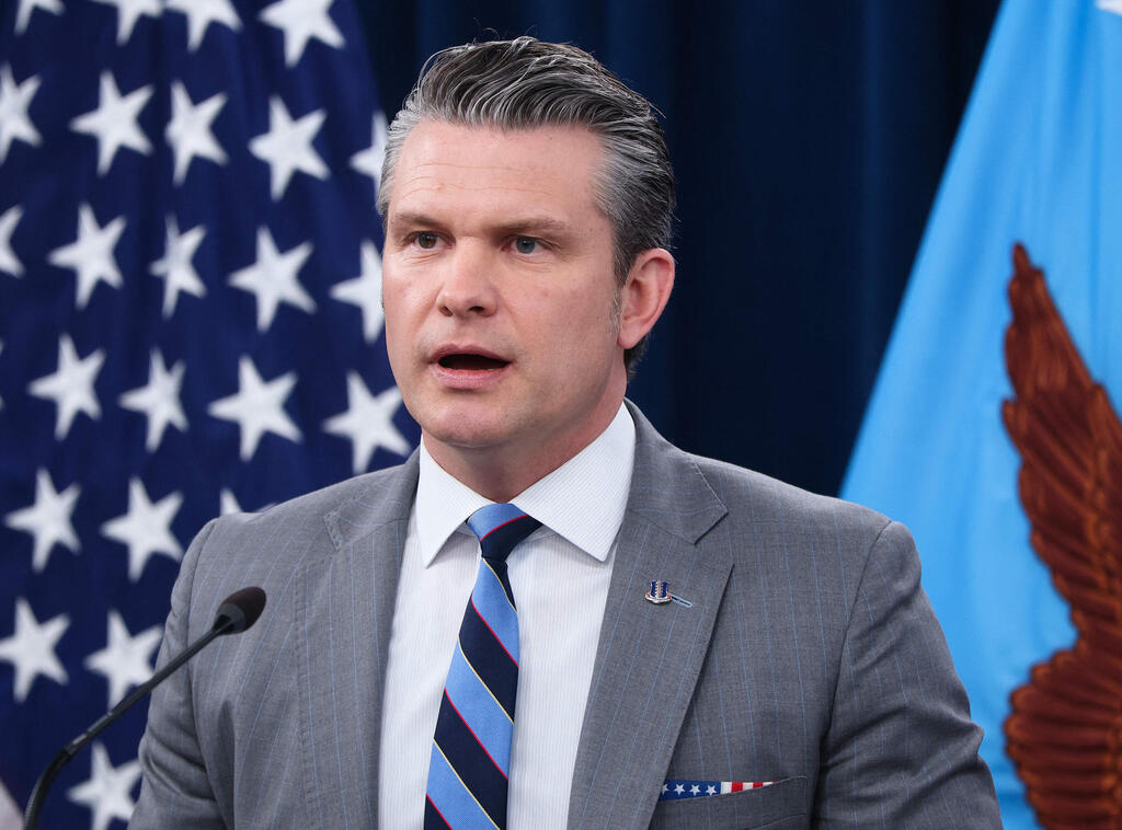 פיט הגסת' ודן קיין