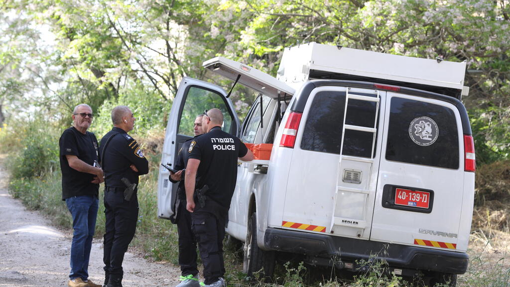 חשד לרצח והתאבדות בבית במושב ליד בנימינה: אב ובנו אותרו ירויים