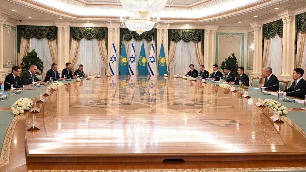 נשיא המדינה, יצחק הרצוג בביקורו הרשמי בקזחסטן