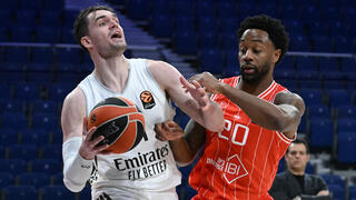 מריו הזוניה מול ליוואי רנדולף