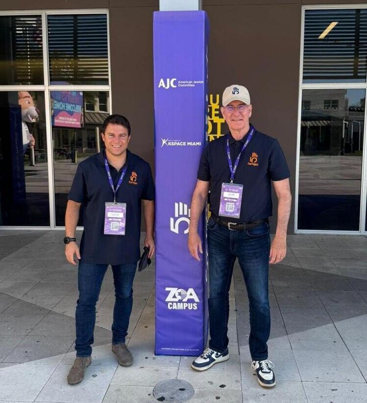 Five Fingers meeting