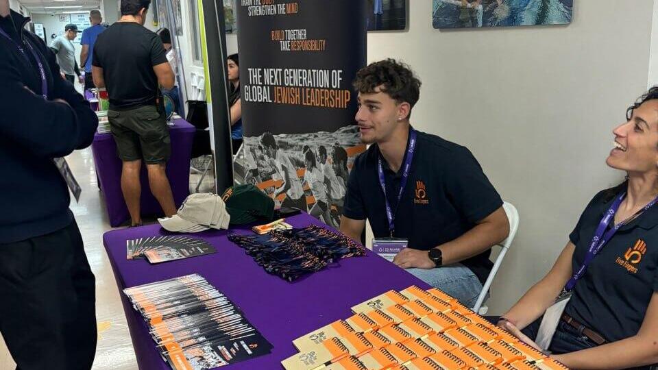 Five Fingers meeting